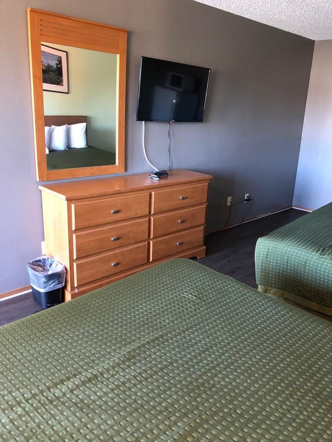 Motor Motel Sumner