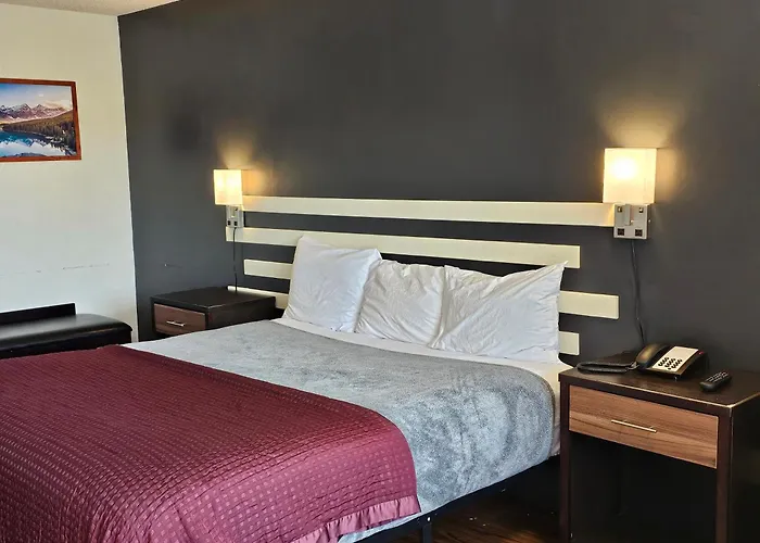 Sumner Motor Inn