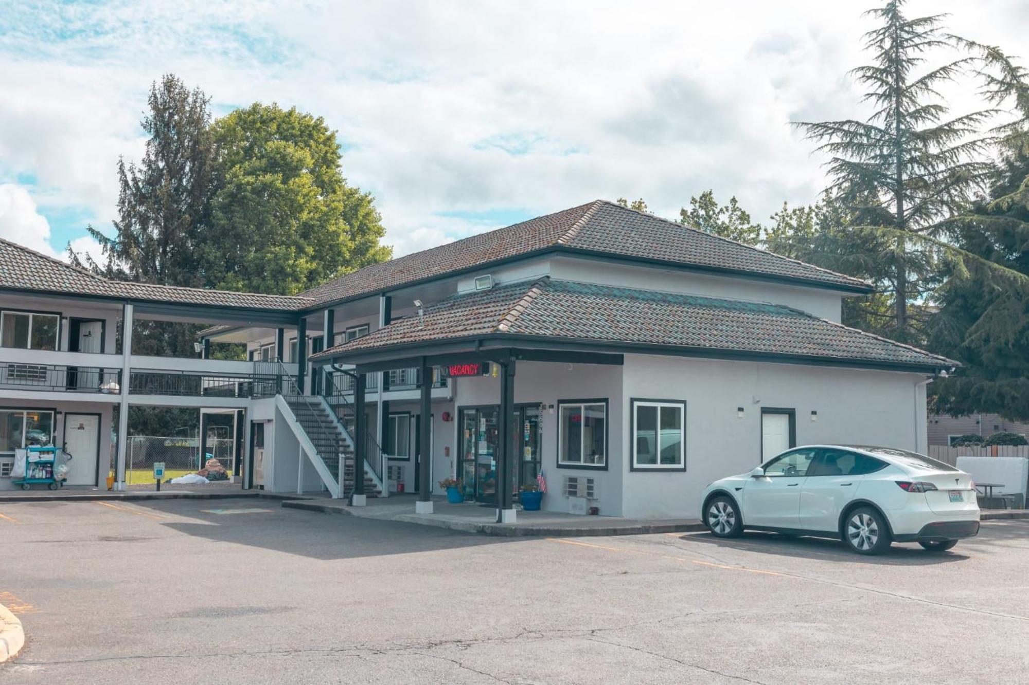 Motel Motor 4*